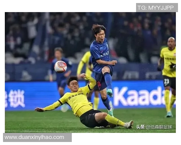 济州联队与上海申花激情对决展现中韩足球魅力与实力较量 济州联队与上海申花激情对决展现中韩足球魅力与实力较量