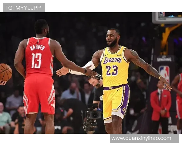 火箭队与湖人队对决数据分析及比赛亮点回顾