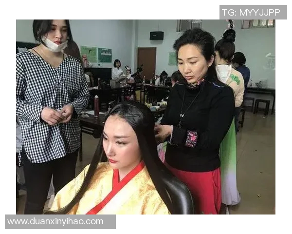 刘铮的奋斗历程与成就探秘：从平凡到卓越的精彩人生故事