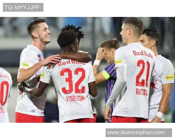 利物浦与萨尔茨堡红牛激战正酣谁能在欧冠舞台上笑到最后