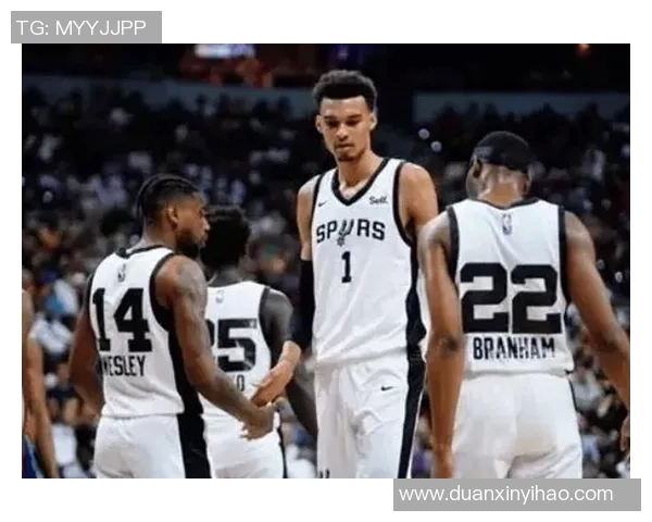 马刺与森林狼精彩对决录像回放全程分析与精彩瞬间集锦 马刺与森林狼精彩对决录像回放全程分析与精彩瞬间集锦