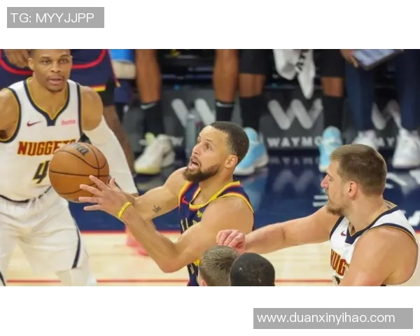 勇士与开拓者对决结果揭晓球迷热议精彩瞬间与赛后分析 勇士与开拓者对决结果揭晓球迷热议精彩瞬间与赛后分析